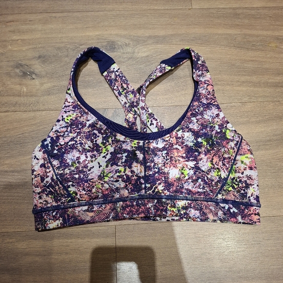 lululemon athletica Women's Purple & Pink Graphic Sports Bra (Size 8/ US S) - Picture 2 of 5